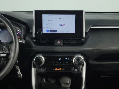 Used 2024 Toyota RAV4 LE image 22