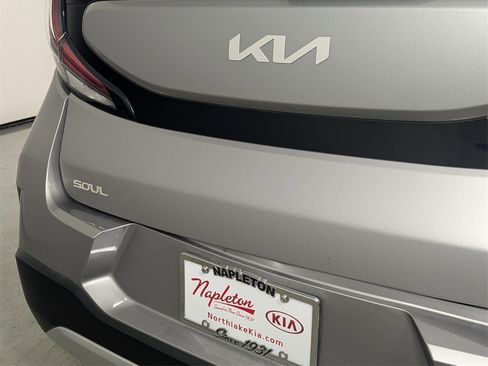 Used 2024 Kia Soul LX w/ Option Group 015 image 8