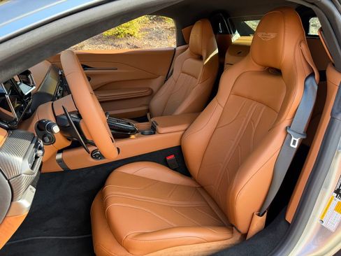 New 2026 Aston Martin V8 Vantage Convertible image 12