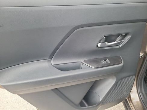 Certified 2026 Nissan Kicks SR FWD image 12