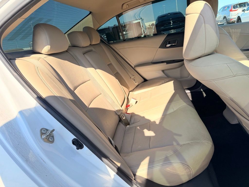 Used 2017 Honda Accord EX-L image 15