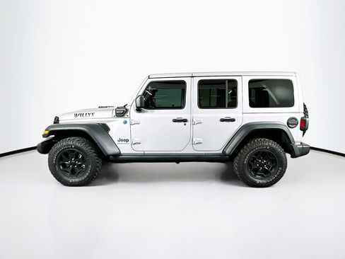 Used 2023 Jeep Wrangler Unlimited w/ Cold Weather Group image 4