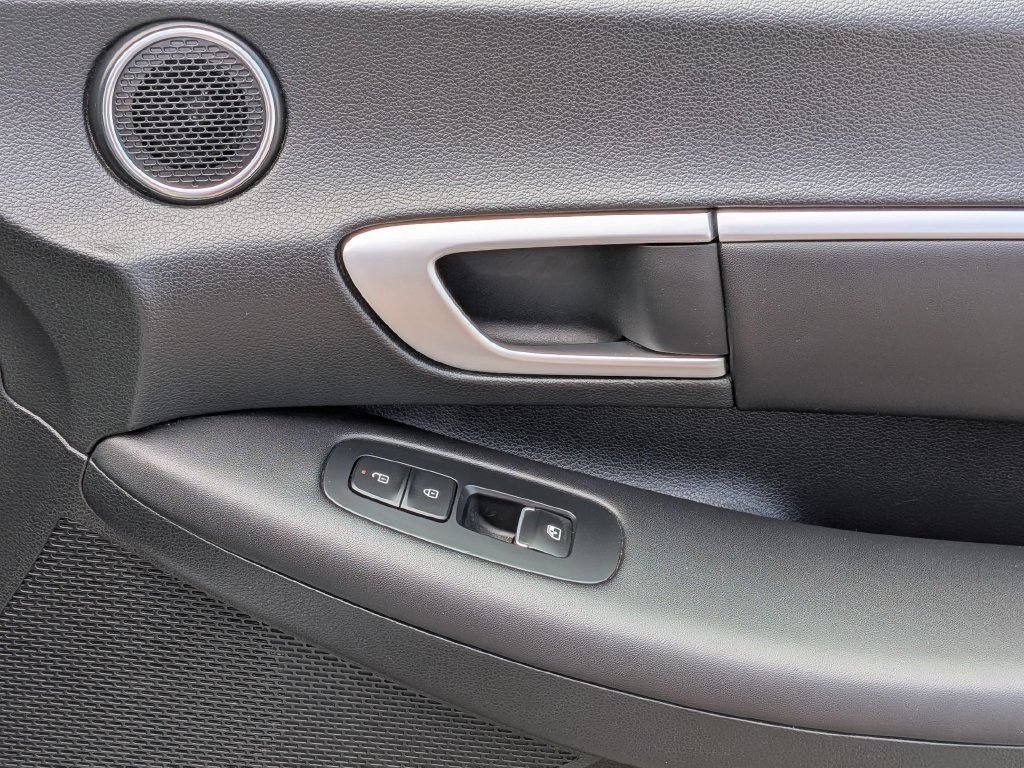 Used 2025 Hyundai Sonata SEL FWD image 33