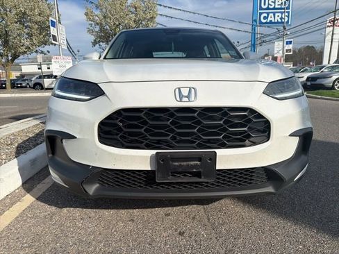 Used 2024 Honda HR-V LX image 2