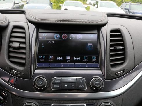 Used 2019 Chevrolet Impala LT w/ Sunroof and Spoiler Package FWD image 30