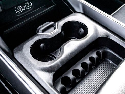 Used 2024 RAM 1500 Laramie image 25