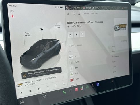 Used 2025 Tesla Model Y Performance AWD/4WD image 23
