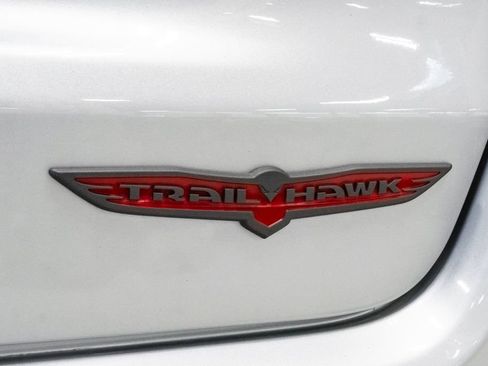 Certified 2025 Jeep Compass Trailhawk AWD/4WD image 31
