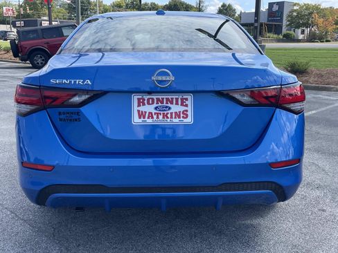 Used 2025 Nissan Sentra SV FWD image 5