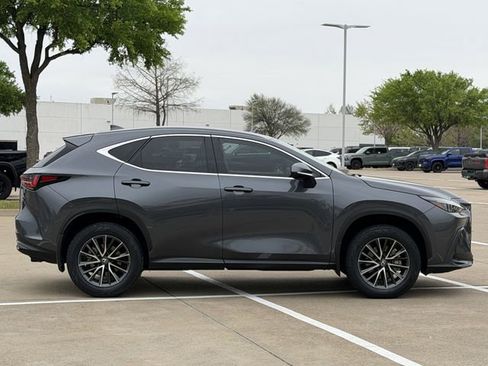 Used 2024 Lexus NX 250 FWD w/ Towing Package (2000 Lbs) image 3