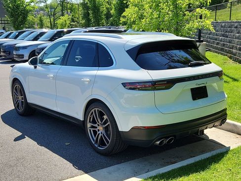 Used 2019 Porsche Cayenne S AWD/4WD image 12