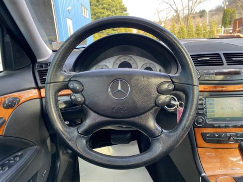 Used 2008 Mercedes-Benz E 350 Sport image 15