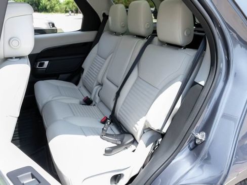 New 2026 Land Rover Discovery S AWD/4WD image 49