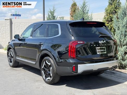 Used 2023 Kia Telluride S AWD/4WD image 6