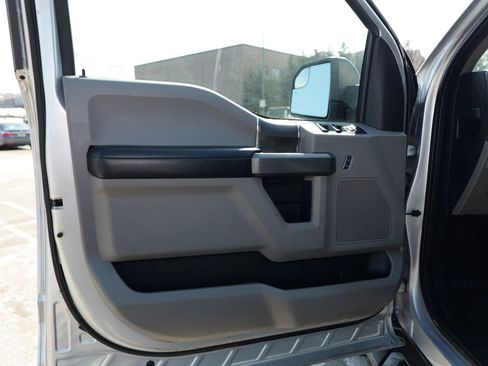 Used 2017 Ford F150 XLT w/ Equipment Group 302A Luxury image 15