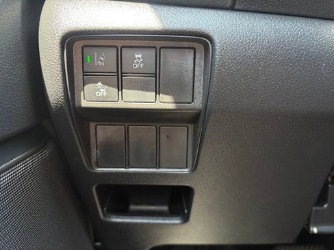 Used 2021 Honda CR-V LX image 16