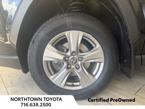 Used 2023 Toyota RAV4 XLE w/ Convenience Package image 28