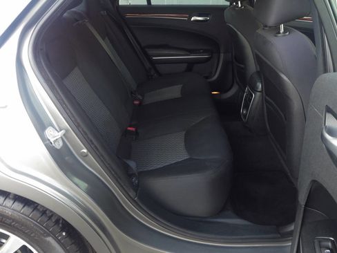 Used 2012 Chrysler 300 image 14