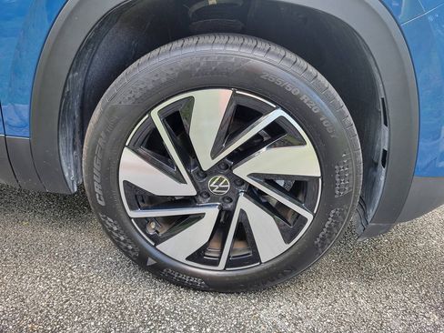 Used 2026 Volkswagen Atlas SE FWD image 14
