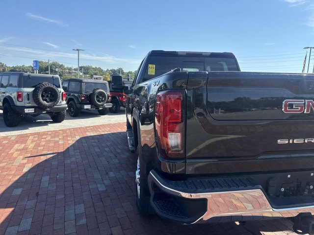 Used 2022 GMC Sierra 2500 SLE w/ SLE Convenience Package AWD/4WD image 10