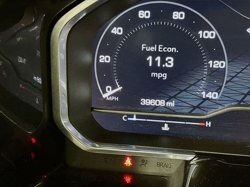 Used 2022 GMC Sierra 1500 Elevation w/ Preferred Package image 12