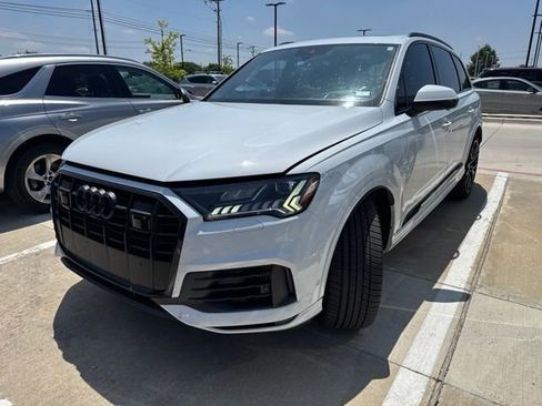 Used 2022 Audi Q7 3.0T Prestige w/ Prestige Package AWD/4WD image 2