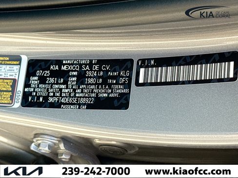 New 2025 Kia K4 LXS image 38