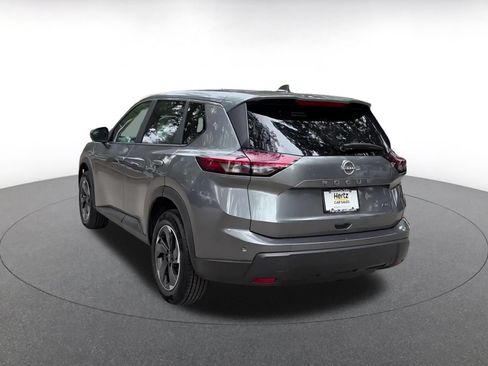 Used 2025 Nissan Rogue SV AWD/4WD image 11