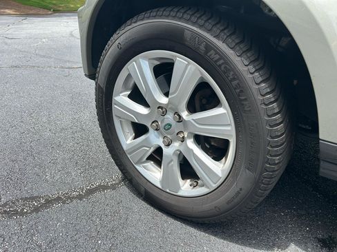 Used 2013 Land Rover LR4 HSE LUX w/ Luxury Pkg AWD/4WD image 10
