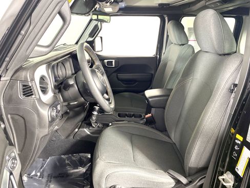 Used 2024 Jeep Wrangler Unlimited Sport AWD/4WD image 15