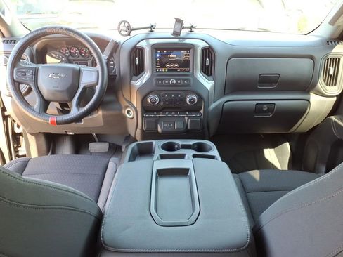 Used 2022 Chevrolet Silverado 1500 Custom Trail Boss w/ Midnight Edition image 8