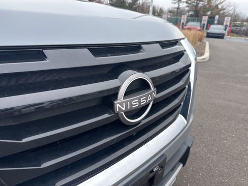 Used 2022 Nissan Pathfinder Platinum w/ Cargo Package image 9