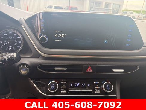 Used 2023 Hyundai Sonata SEL FWD image 11