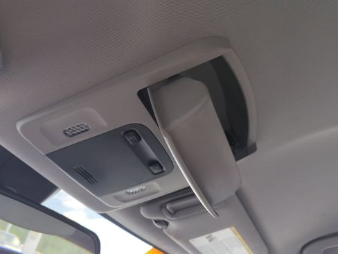 Used 2018 Toyota Camry LE image 27