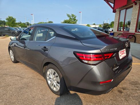 Used 2024 Nissan Sentra S FWD image 6