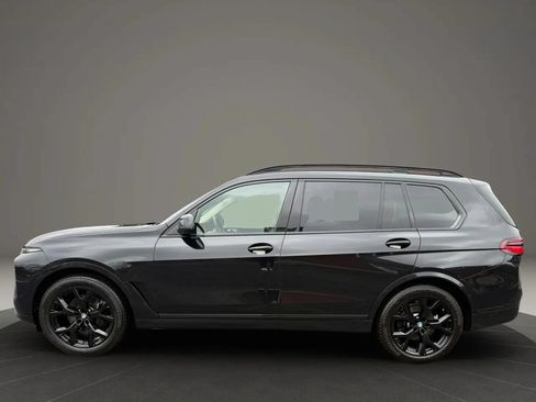 Used 2024 BMW X7 xDrive40i w/ Premium Package AWD/4WD image 11