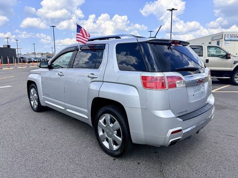 Used 2015 GMC Terrain Denali w/ Cargo Package FWD image 4
