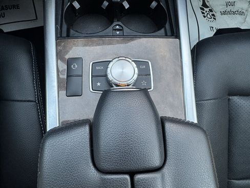 Used 2014 Mercedes-Benz E 350 4MATIC Sedan w/ Premium 1 Package image 49