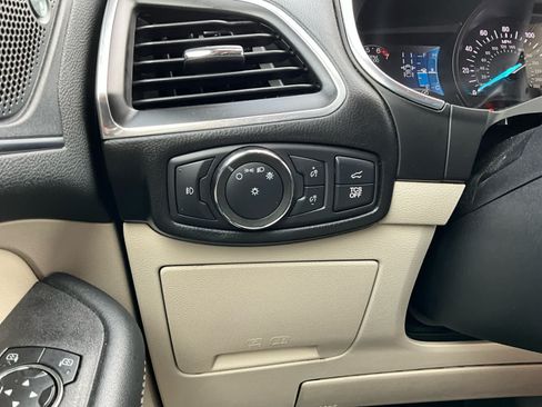 Used 2021 Ford Edge Titanium w/ Cargo Accessory Package FWD image 18