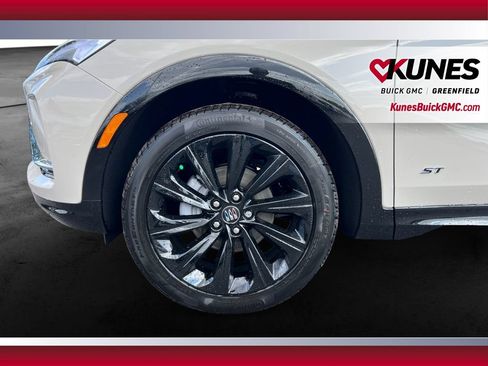 New 2026 Buick Envista Sport Touring w/ Studio Series FWD image 11