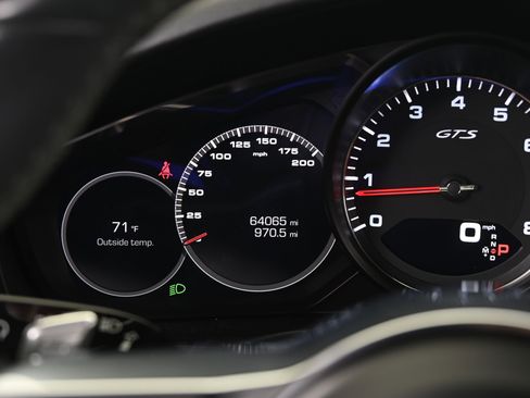 Certified 2020 Porsche Panamera GTS image 36