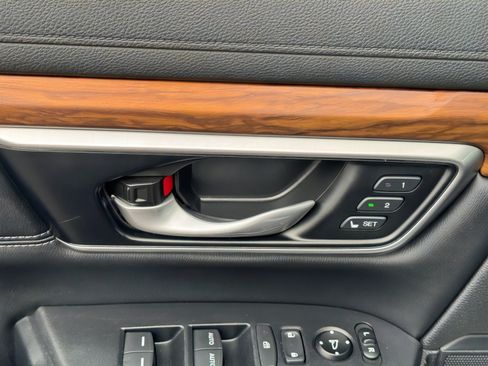 Used 2022 Honda CR-V Touring image 19