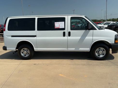 Used 2023 Chevrolet Express 3500 LS image 9
