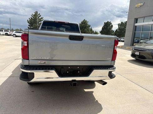 Used 2024 Chevrolet Silverado 2500 LT AWD/4WD image 4