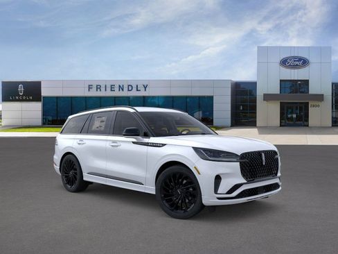 New 2026 Lincoln Aviator Reserve image 7