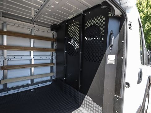 Used 2025 RAM ProMaster 2500 w/ U-Haul Equipment Group FWD image 21