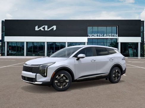 New 2026 Kia Sportage LX image 3