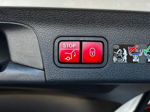 New 2026 Mercedes-Benz GLS 580 4MATIC image 32