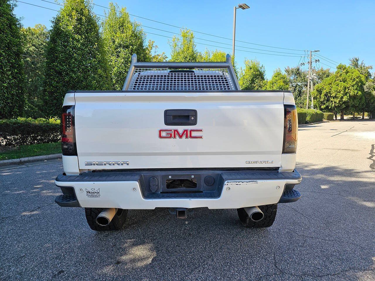 Used 2017 GMC Sierra 1500 Denali w/ Denali Ultimate Package AWD/4WD image 4