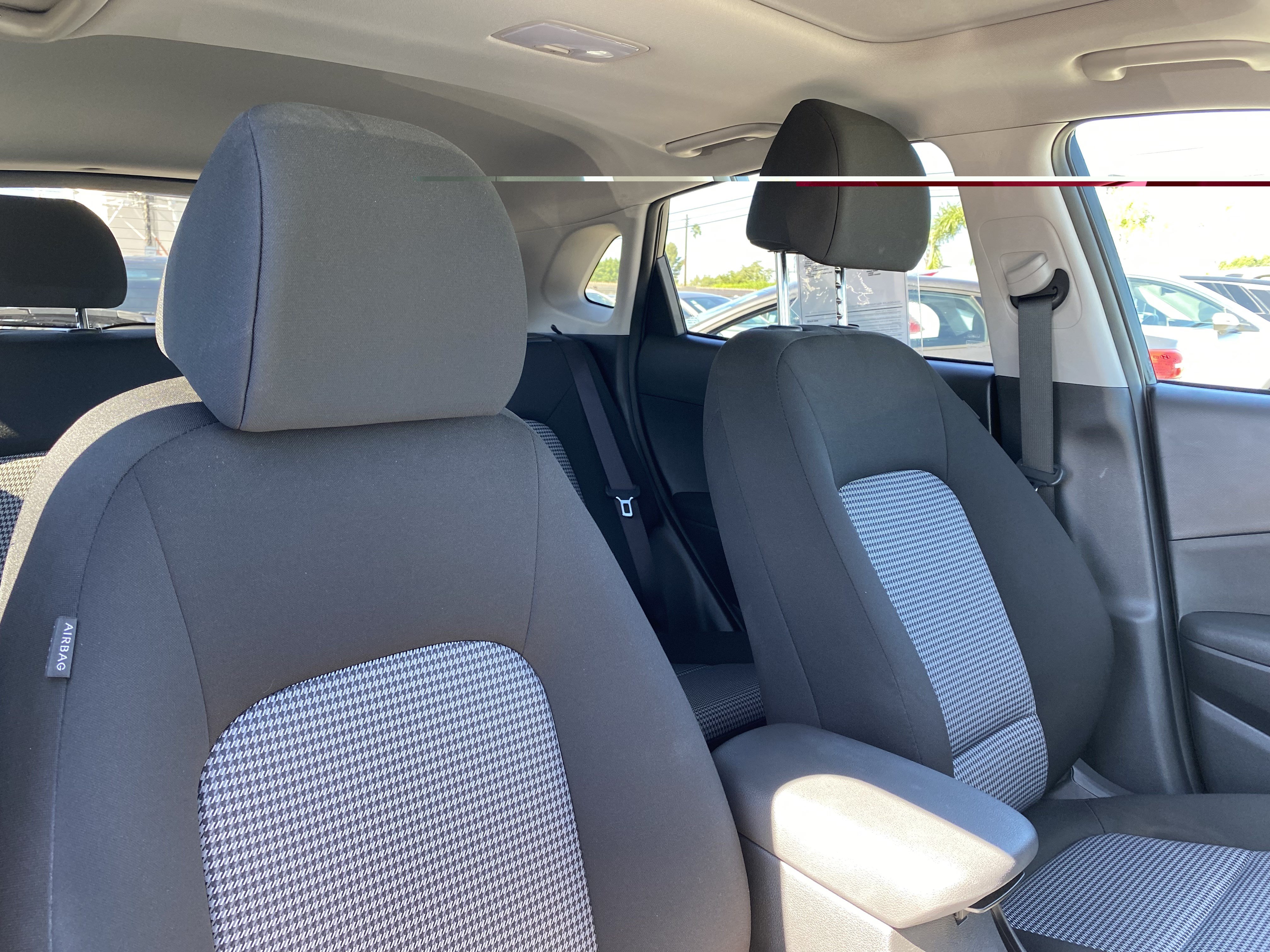 Used 2021 Hyundai Kona SEL Plus FWD image 30